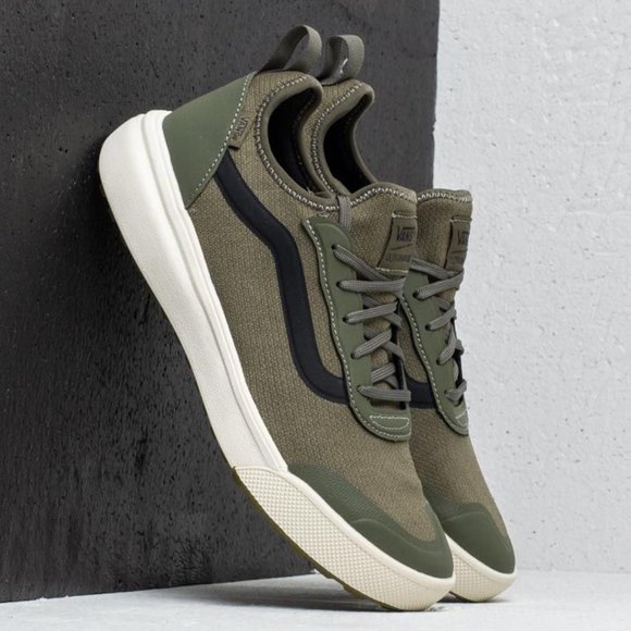 Vans Ultrarange Ac Knit Cush Sneaker 